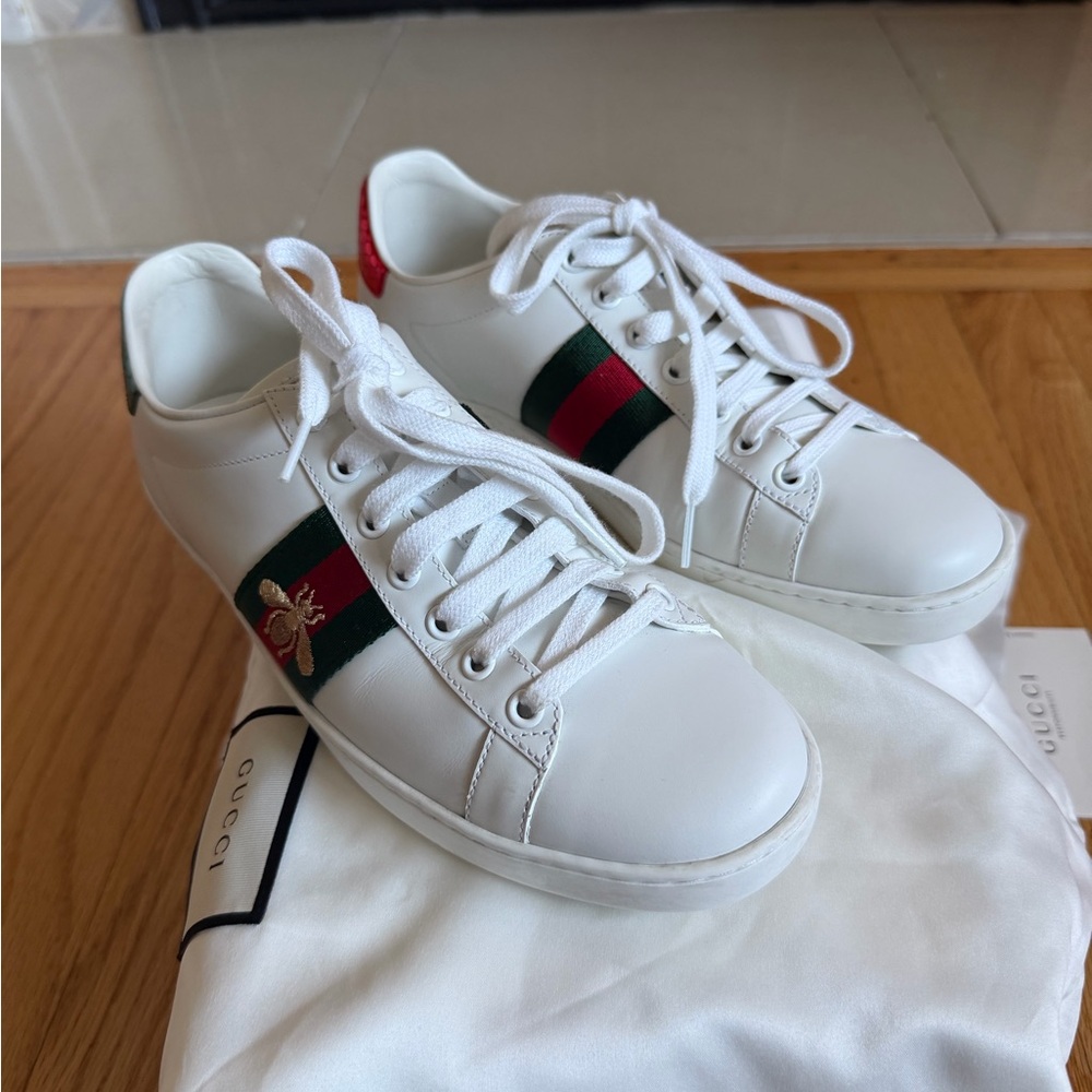 Gucci New Ace Bee Embroidered Sneakers - Picture 12 of 15